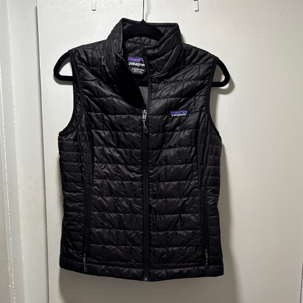 Patagonia Women's Black Puffer Vest